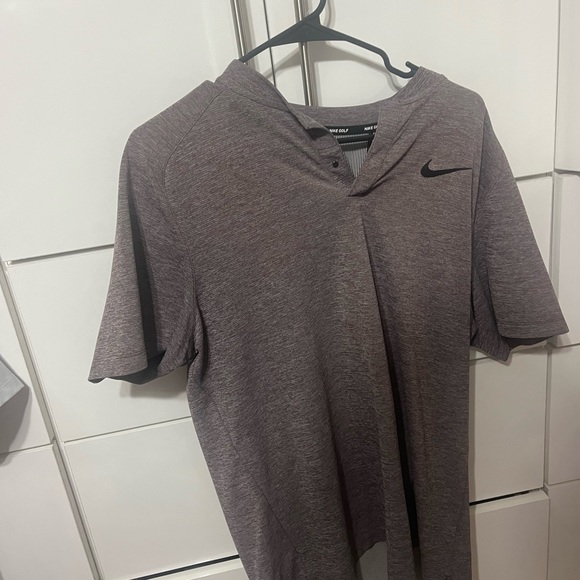 Never Worn Nike Golf Shirts - Picture 6 of 7